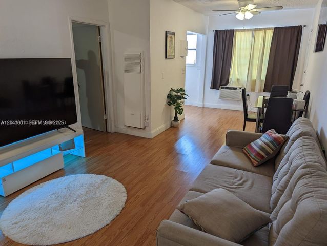 7821 Byron Avenue, Miami Beach, FL 33141