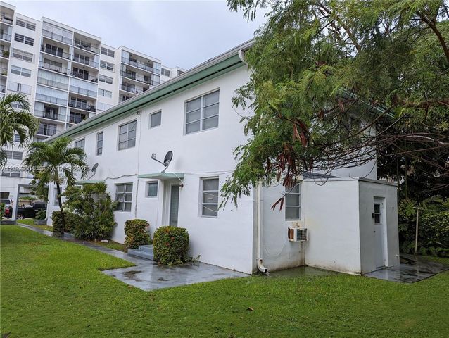 7821 Byron Avenue, Miami Beach, FL 33141