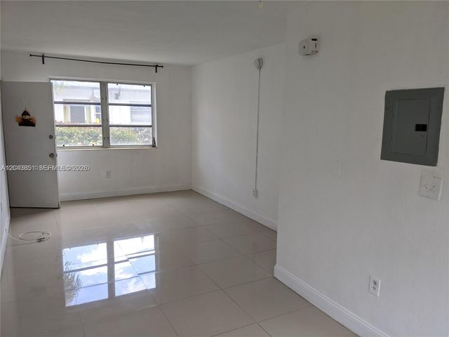 7821 Byron Avenue, Miami Beach, FL 33141