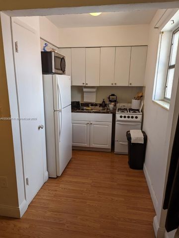 7821 Byron Avenue, Miami Beach, FL 33141