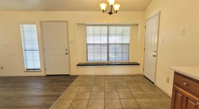 1057 Whitewater Trail, Desoto, TX 75115