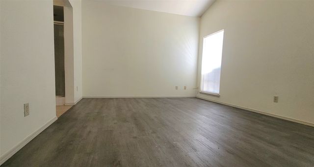 1057 Whitewater Trail, Desoto, TX 75115