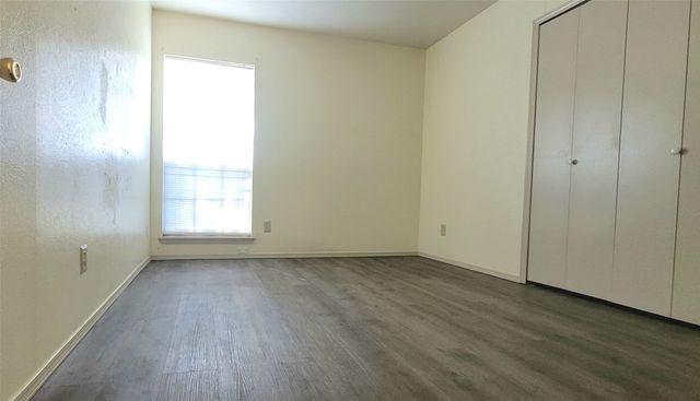 1057 Whitewater Trail, Desoto, TX 75115