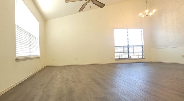 1057 Whitewater Trail, Desoto, TX 75115