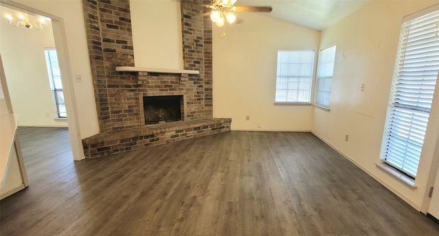 1057 Whitewater Trail, Desoto, TX 75115