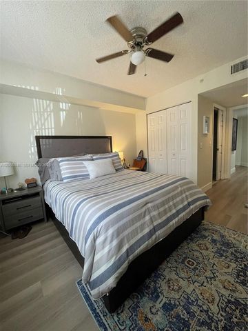 2009 SE 10th Avenue 303, Fort Lauderdale, FL 33316