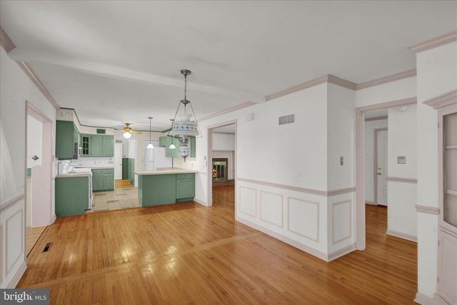 1505 CROMWELL DR, Wyomissing, PA 19610