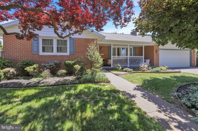 1505 CROMWELL DR, Wyomissing, PA 19610