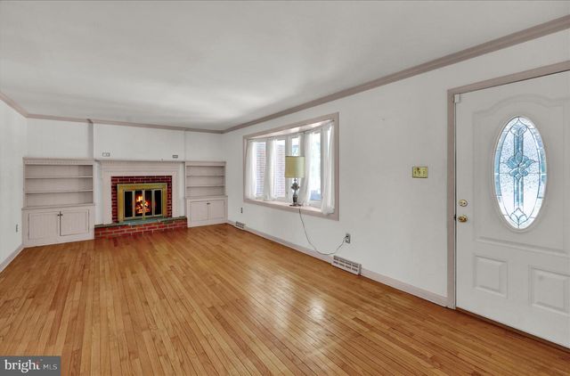 1505 CROMWELL DR, Wyomissing, PA 19610