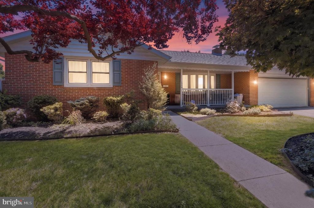 1505 CROMWELL DR, Wyomissing, PA 19610