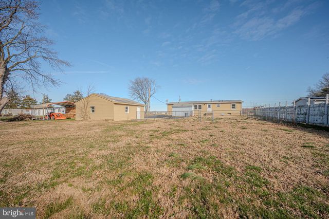946 VANDYKE GREENSPRING RD, Townsend, DE 19734