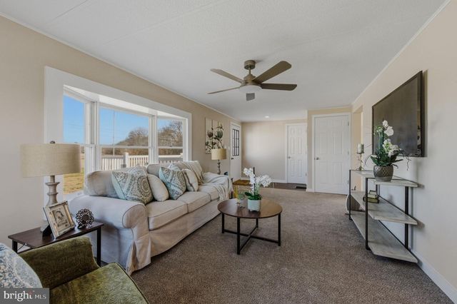 946 VANDYKE GREENSPRING RD, Townsend, DE 19734