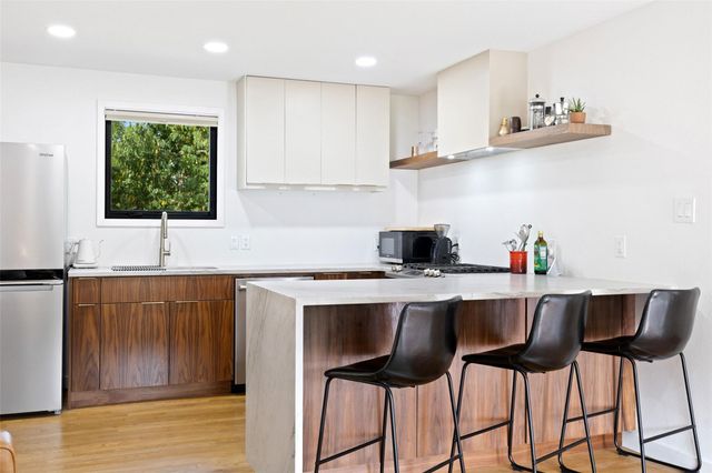 1803 Perez ST, Austin, TX 78721