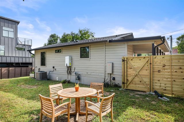 1803 Perez ST, Austin, TX 78721
