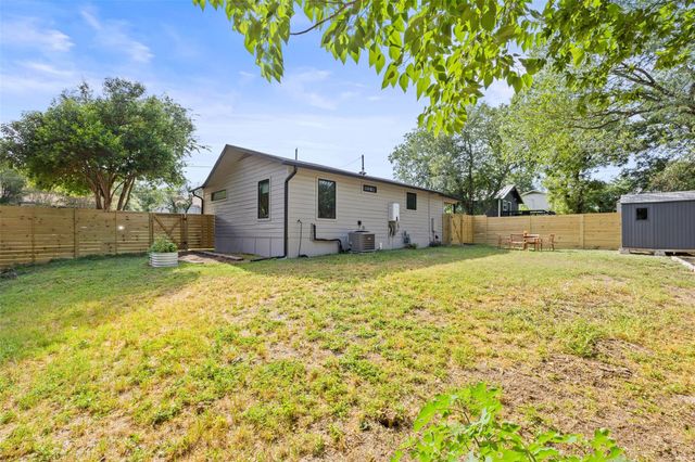 1803 Perez ST, Austin, TX 78721