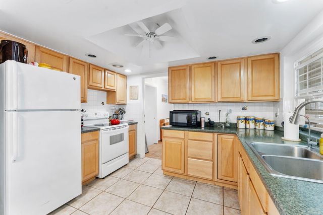 1450 NW 69TH Avenue, Margate, FL 33063