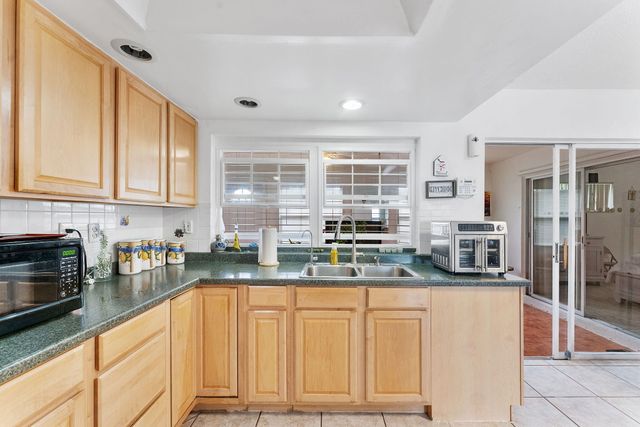 1450 NW 69TH Avenue, Margate, FL 33063