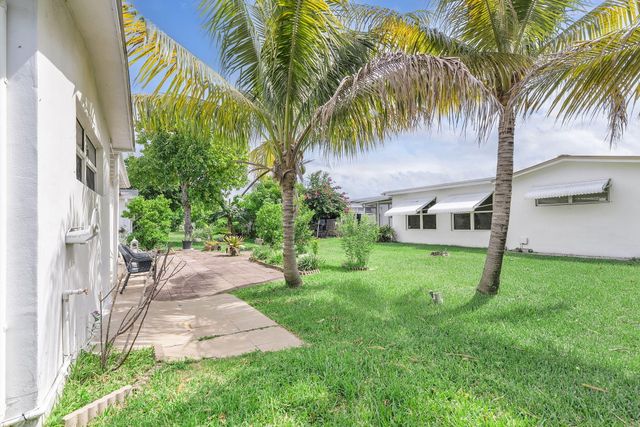 1450 NW 69TH Avenue, Margate, FL 33063