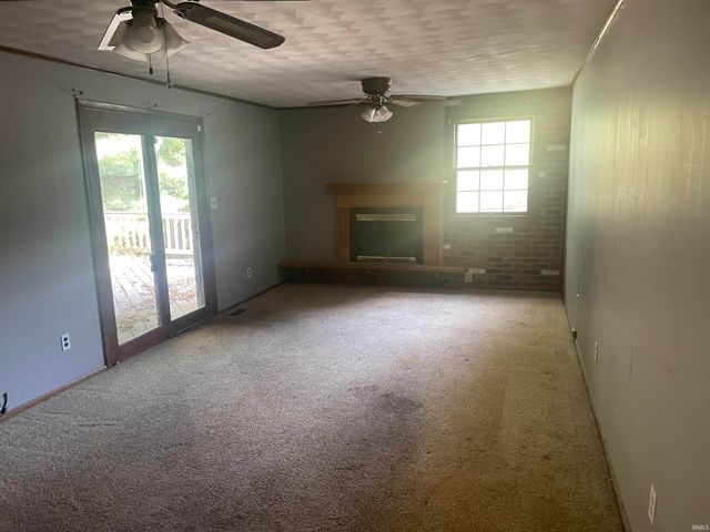 1906 W James Drive, Marion, IN 46952