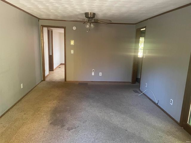 1906 W James Drive, Marion, IN 46952