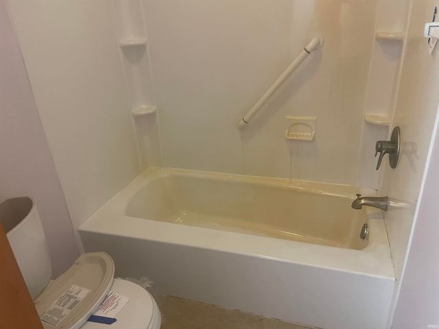 1906 W James Drive, Marion, IN 46952