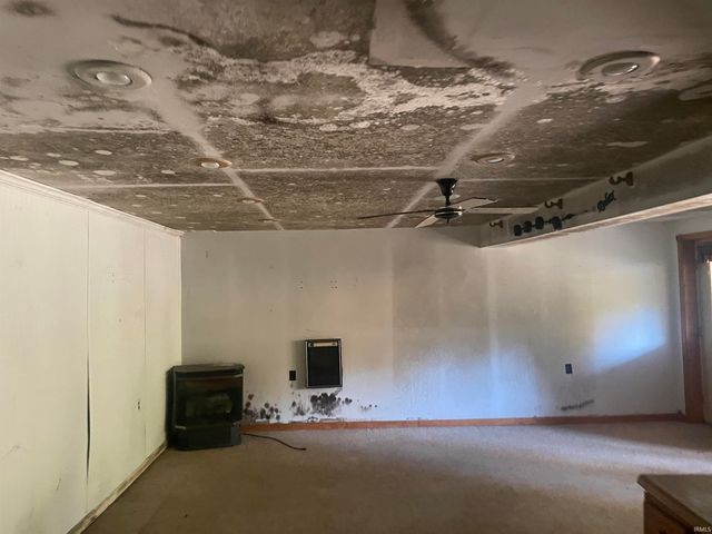 1906 W James Drive, Marion, IN 46952