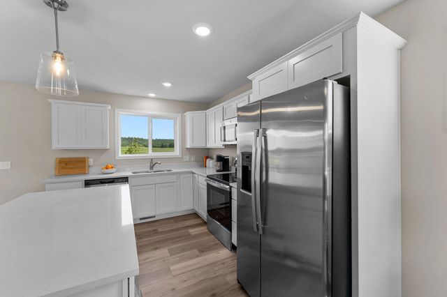 605 Sienna Drive, Watertown, MN 55388