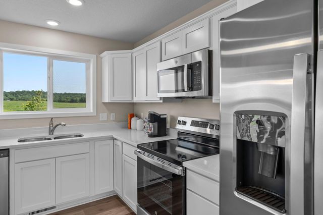 605 Sienna Drive, Watertown, MN 55388