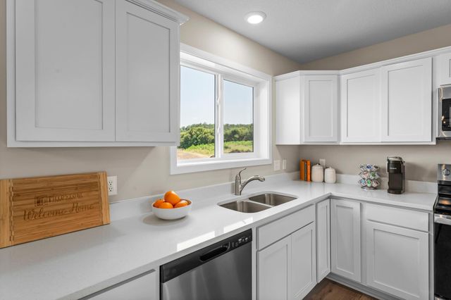 605 Sienna Drive, Watertown, MN 55388