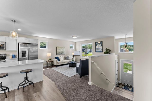 605 Sienna Drive, Watertown, MN 55388