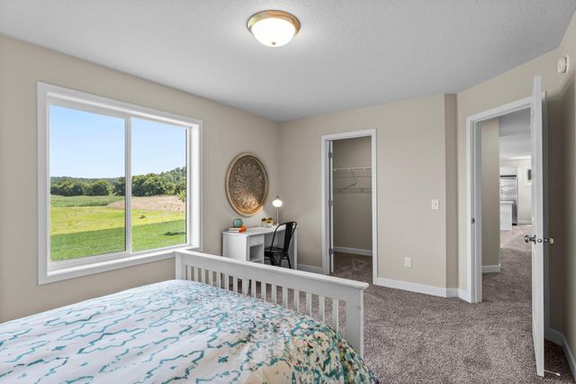 605 Sienna Drive, Watertown, MN 55388