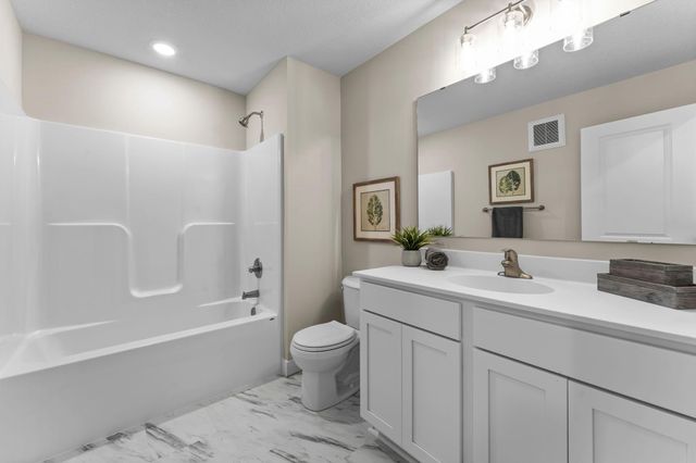 605 Sienna Drive, Watertown, MN 55388