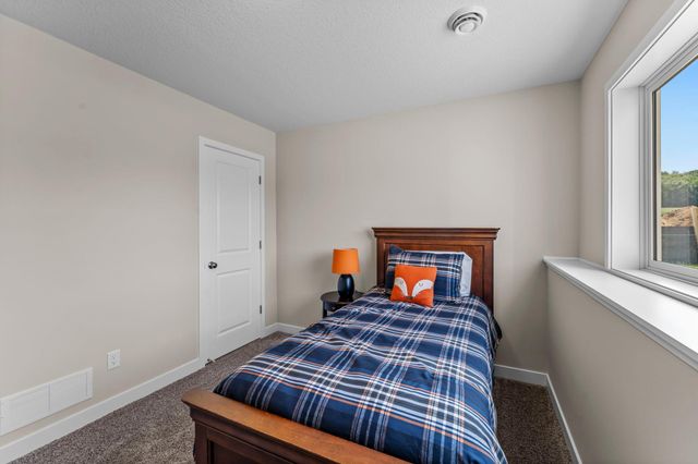 605 Sienna Drive, Watertown, MN 55388