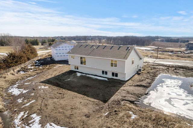 605 Sienna Drive, Watertown, MN 55388
