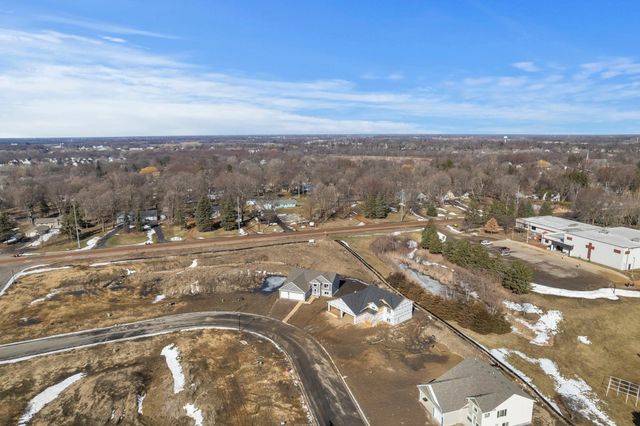 605 Sienna Drive, Watertown, MN 55388