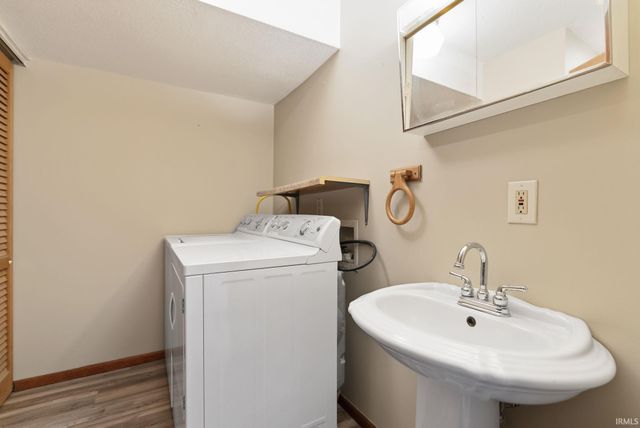 816 Blake Drive, Fort Wayne, IN 46804