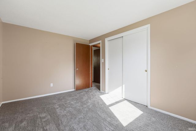 816 Blake Drive, Fort Wayne, IN 46804