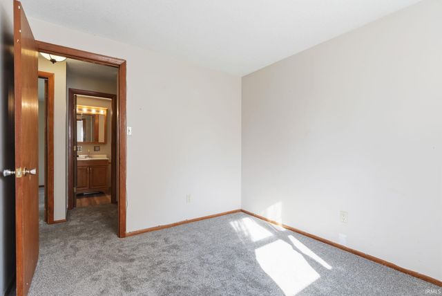 816 Blake Drive, Fort Wayne, IN 46804