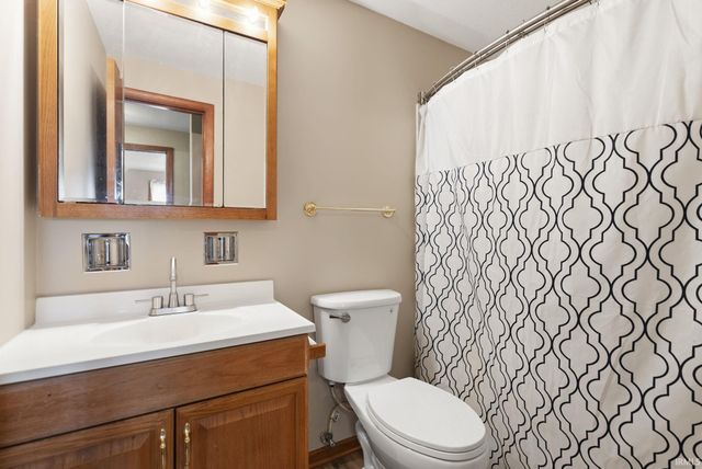 816 Blake Drive, Fort Wayne, IN 46804