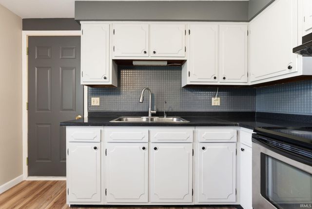 816 Blake Drive, Fort Wayne, IN 46804