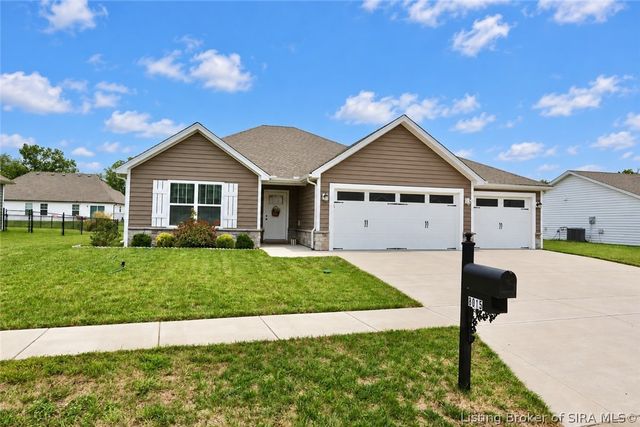 8015 Palermo Trail, Sellersburg, IN 47172