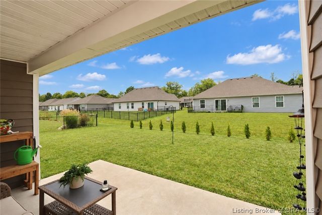 8015 Palermo Trail, Sellersburg, IN 47172