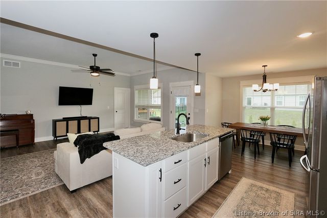 8015 Palermo Trail, Sellersburg, IN 47172