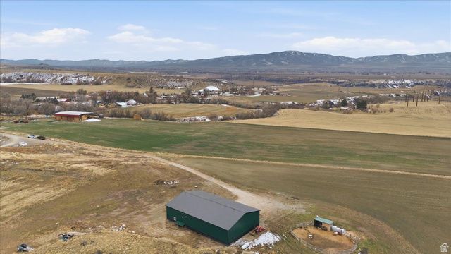 16418 N BEAVER DAM DR, Collinston, UT 84306