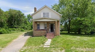 3325 Bond Ave, East St Louis, IL 62207