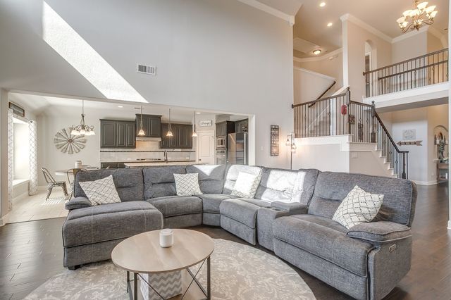 2747 Elmwood Drive, Burleson, TX 76028