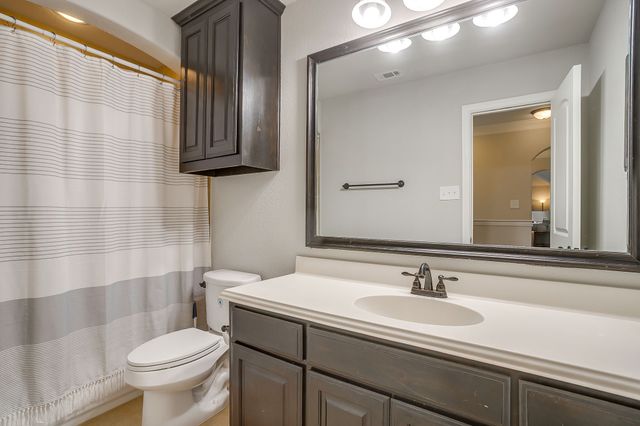 2747 Elmwood Drive, Burleson, TX 76028