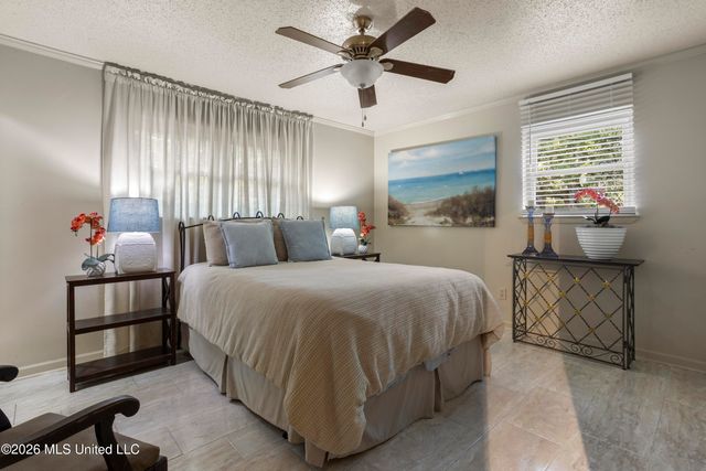 1560 E Second Street, Pass Christian, MS 39571
