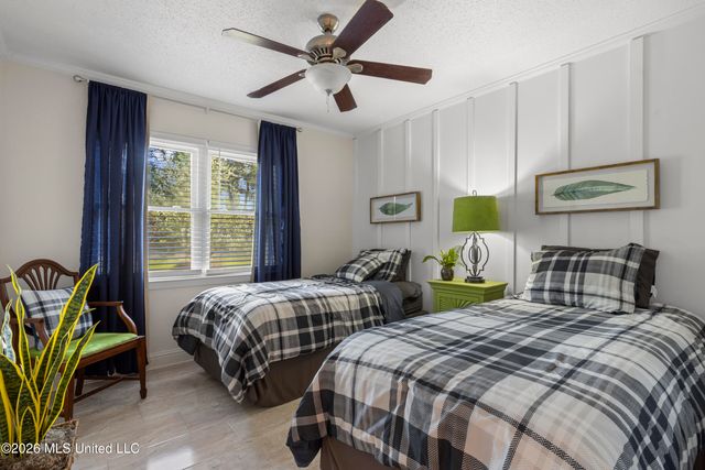 1560 E Second Street, Pass Christian, MS 39571