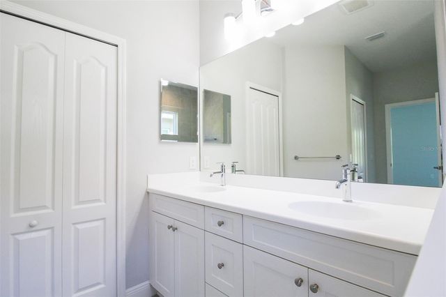 12813 TRUE BLUE CIRCLE, Bradenton, FL 34211